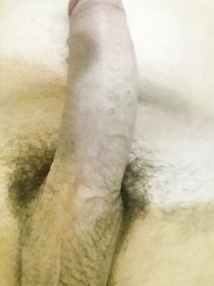 Questo è il mio cazzo,spero che vi piaccia a voi i commenti